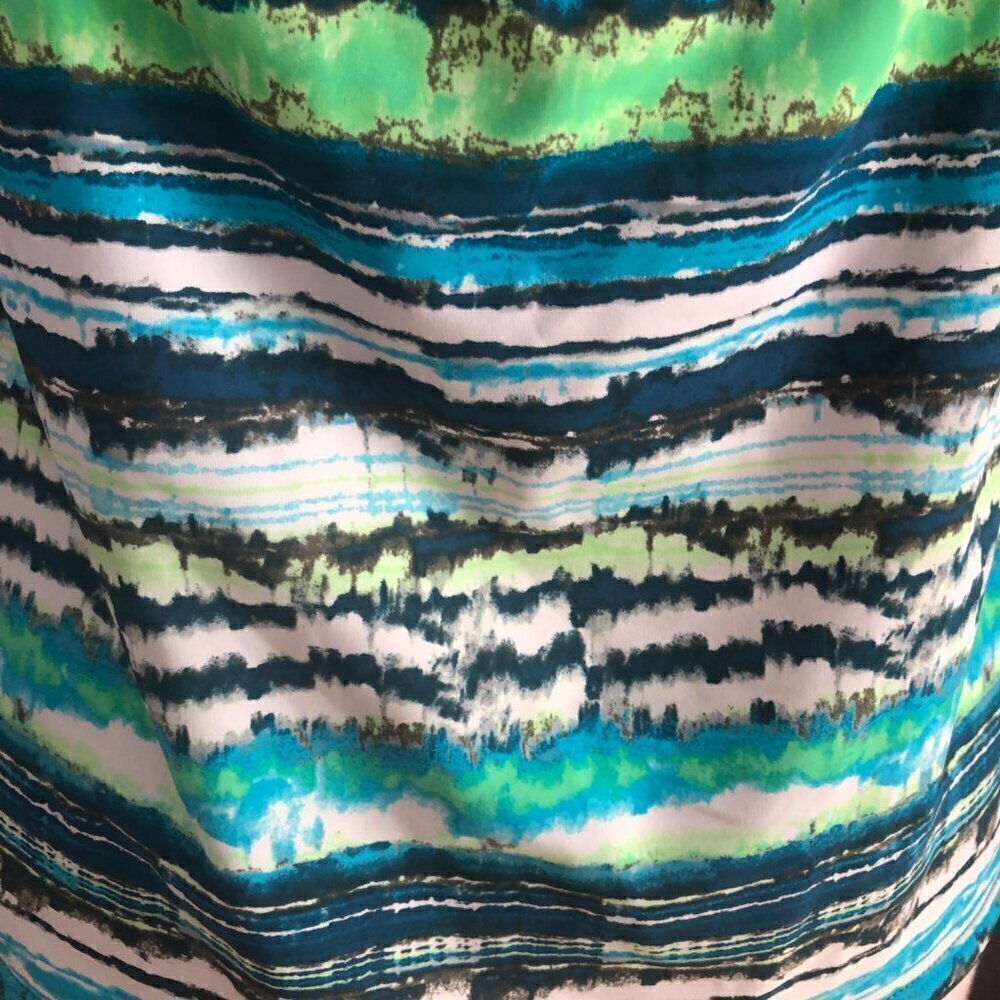 Nike Swim Wave Tankini Top Women's size 10 Blue Green & White Ikat - Picture 6 of 6